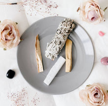 Load image into Gallery viewer, Sage, Selenite & Palo Santo Cleansing Kit