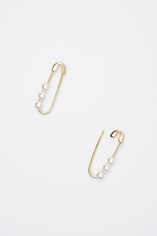 Elle Pearl and Gold Safety Pin Earrings